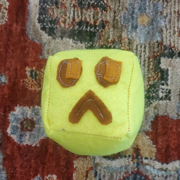 Handmade SlimeCube - Yellow Sad - Picture 1 of 1